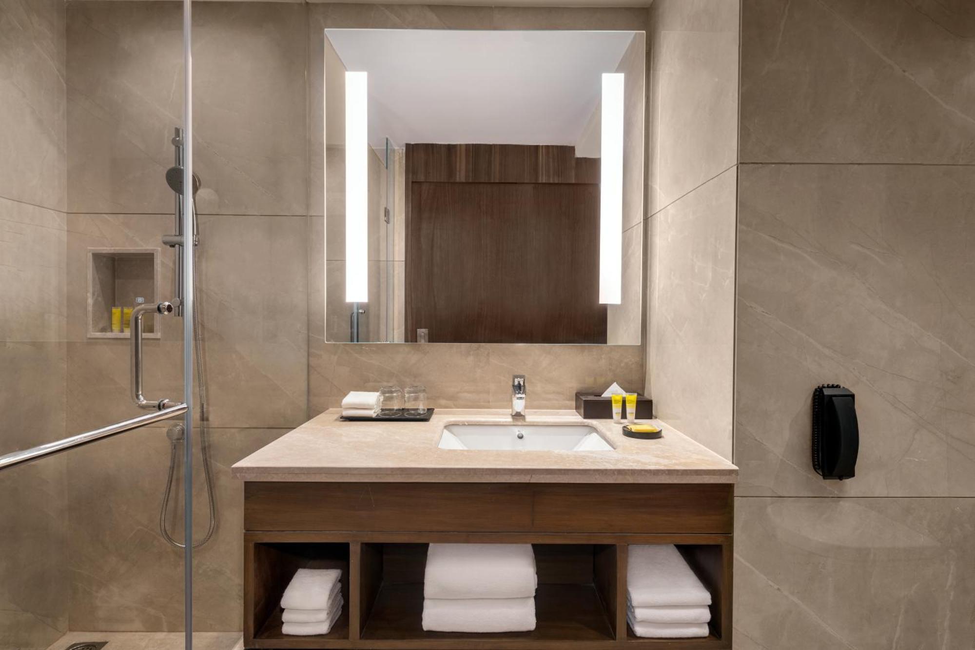 Hyatt Place Haridwār Zewnętrze zdjęcie